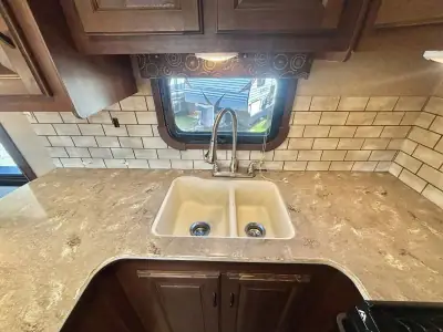 2015 Jayco Eagle 306RKDS photo 9