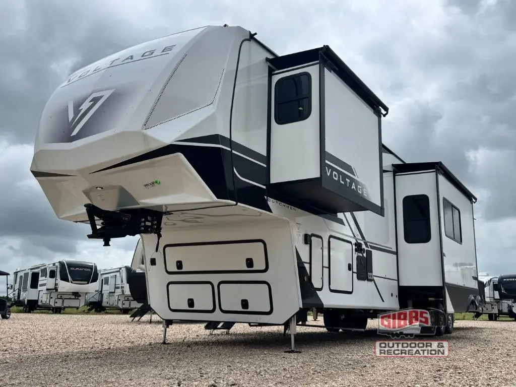 2026 Dutchmen VOLTAGE V SERIES 4250 exterior