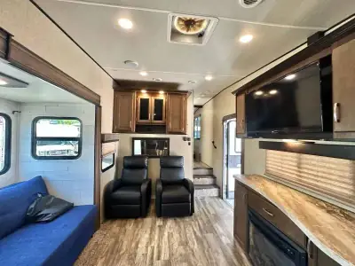 2020 Grand Design Reflection 150 FW 290BH photo 6