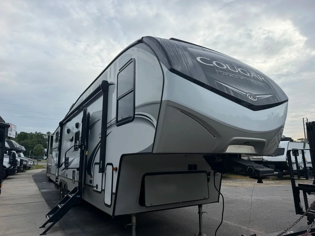 2020 Keystone COUGAR 32BHS exterior