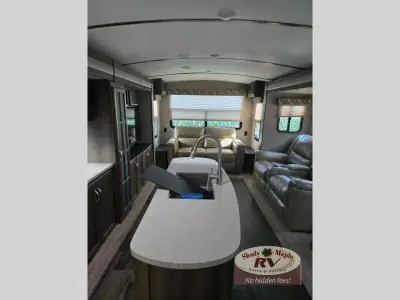 2018 Keystone Premier Ultra Lite 30RIPR photo 13