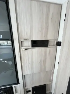 2021 Winnebago HIKE 100 H210RB photo 24