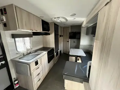 2021 Winnebago HIKE 100 H210RB photo 36
