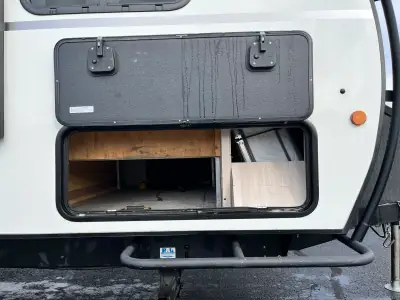 2021 Winnebago HIKE 100 H210RB photo 9