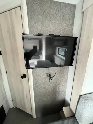 2021 Winnebago HIKE 100 H210RB photo 27