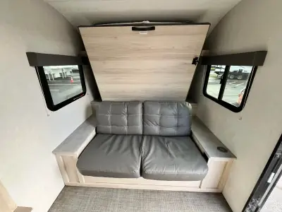 2021 Winnebago HIKE 100 H210RB photo 14