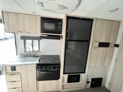 2021 Winnebago HIKE 100 H210RB photo 20