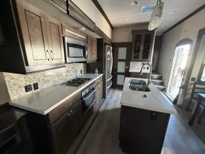 2019 Forest River CEDAR CREEK 31IK photo 8