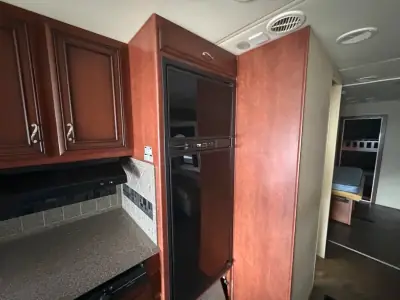 2013 Newmar CANYON STAR 3920 photo 14