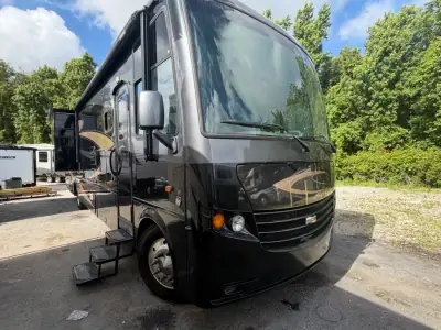 2013 Newmar CANYON STAR 3920