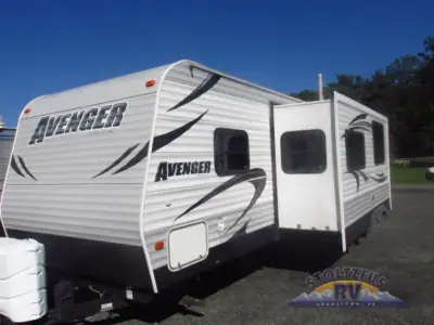 2013 Forest River Avenger 28BHS photo 2
