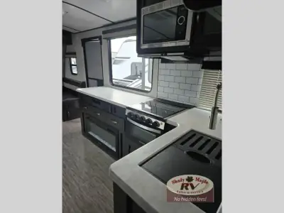 2020 Forest River Surveyor 272FLS photo 21