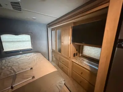 2018 Thor Motor Coach WINDSPORT 29M photo 24