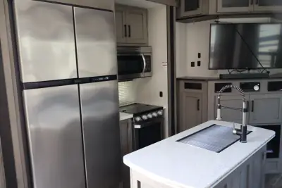 2020 Keystone RAPTOR 429 photo 7