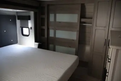 2020 Keystone RAPTOR 429 photo 23