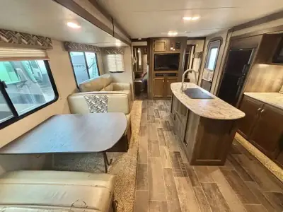 2018 Keystone BULLET 311BHS photo 8
