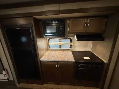 2018 Keystone BULLET 311BHS photo 4