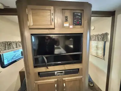 2018 Keystone BULLET 311BHS photo 20