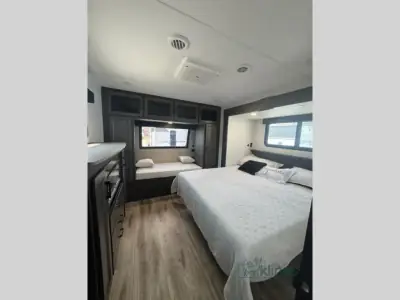 2027 Venture SportTrek Touring Edition STT292VRB photo 14