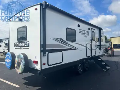 2022 K-Z CONNECT C 221FKKSE photo 5