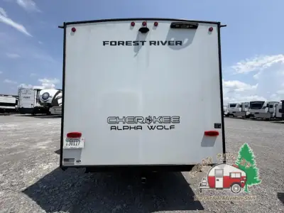 2025 Forest River Cherokee Alpha Wolf 25RB photo 6