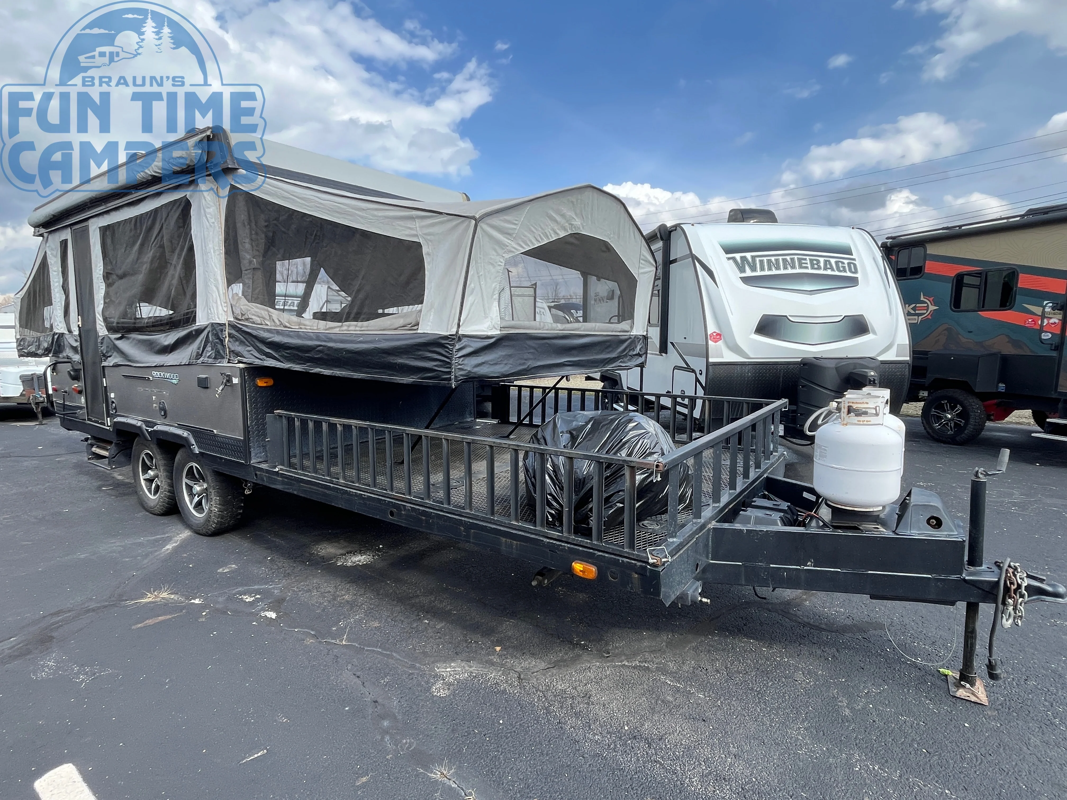 2016 Forest River ROCKWOOD 282TESP exterior