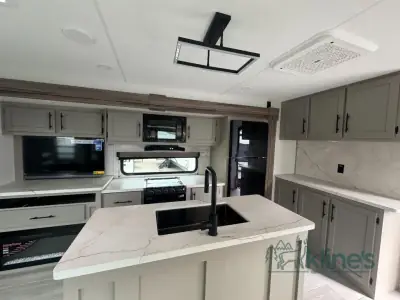 2026 K-Z Connect C313MK photo 4