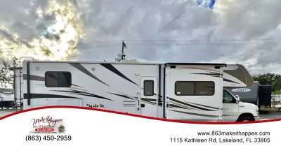 2017 Winnebago Spirit 31D photo 25