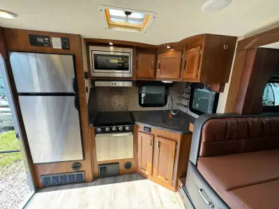 2020 Lance Lance 2285 photo 13