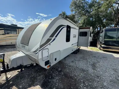 2020 Lance Lance 2285 photo 47