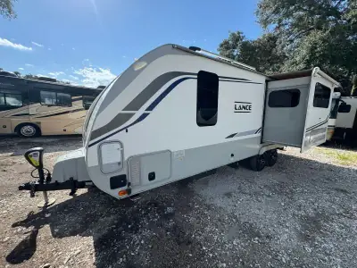 2020 Lance Lance 2285 photo 3