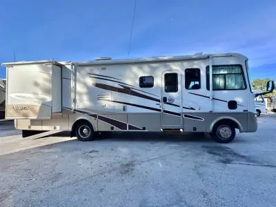 2005 Tiffin Motorhomes Allegro 31DA Ford photo 18