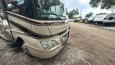 2014 Fleetwood Southwind 34A photo 52