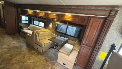 2014 Fleetwood Southwind 34A photo 18
