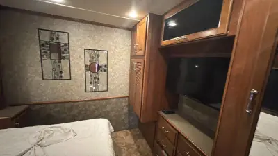 2014 Fleetwood Southwind 34A photo 30