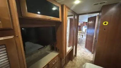 2014 Fleetwood Southwind 34A photo 32