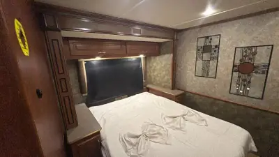 2014 Fleetwood Southwind 34A photo 29