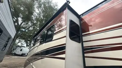2014 Fleetwood Southwind 34A photo 58
