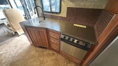 2014 Fleetwood Southwind 34A photo 43