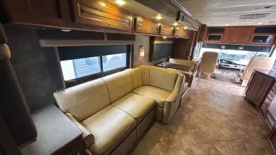 2014 Fleetwood Southwind 34A photo 39