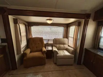 2015 Keystone Springdale 311RE photo 4