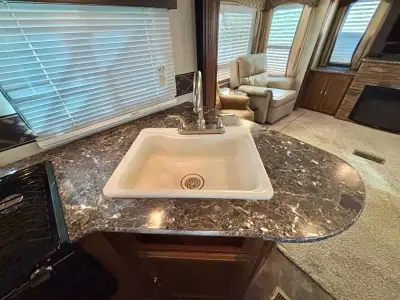 2015 Keystone Springdale 311RE photo 22
