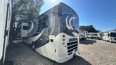 2014 Itasca Solei Series 34T photo 4