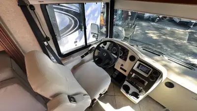 2014 Itasca Solei Series 34T photo 11