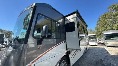 2014 Itasca Solei Series 34T photo 56