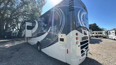 2014 Itasca Solei Series 34T photo 68