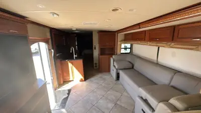 2014 Itasca Solei Series 34T photo 17