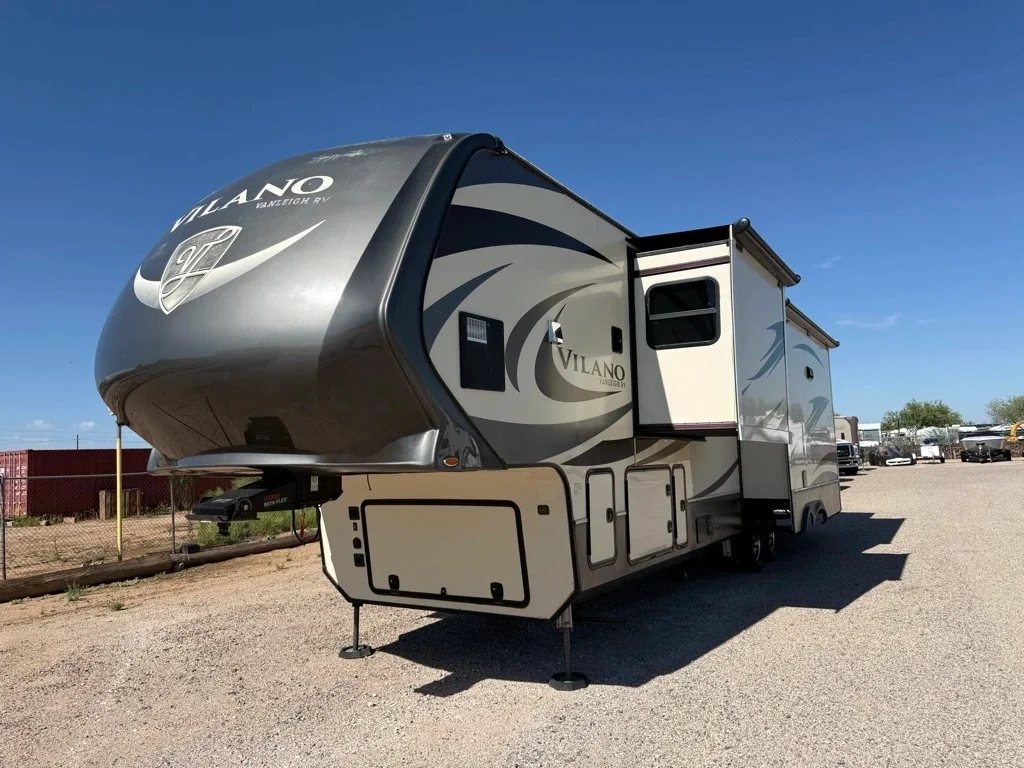2018 Vanleigh VILANO 370 GB exterior