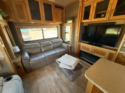 2018 Vanleigh VILANO 370 GB photo 10
