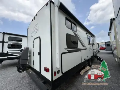 2021 Coachmen Spirit Ultra Lite 2659BH photo 7